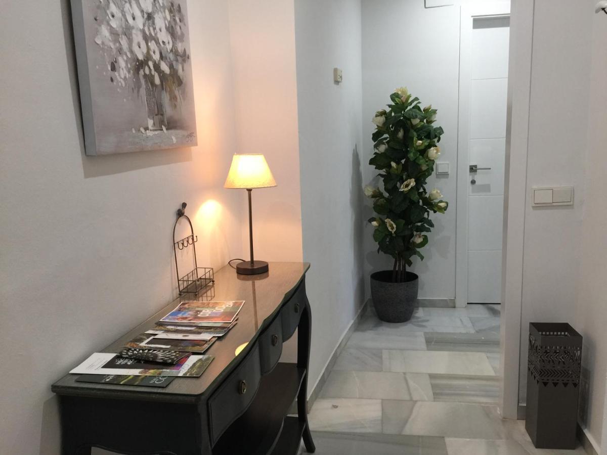 Apartamentos Alfonso XIII Cordoba Exterior photo