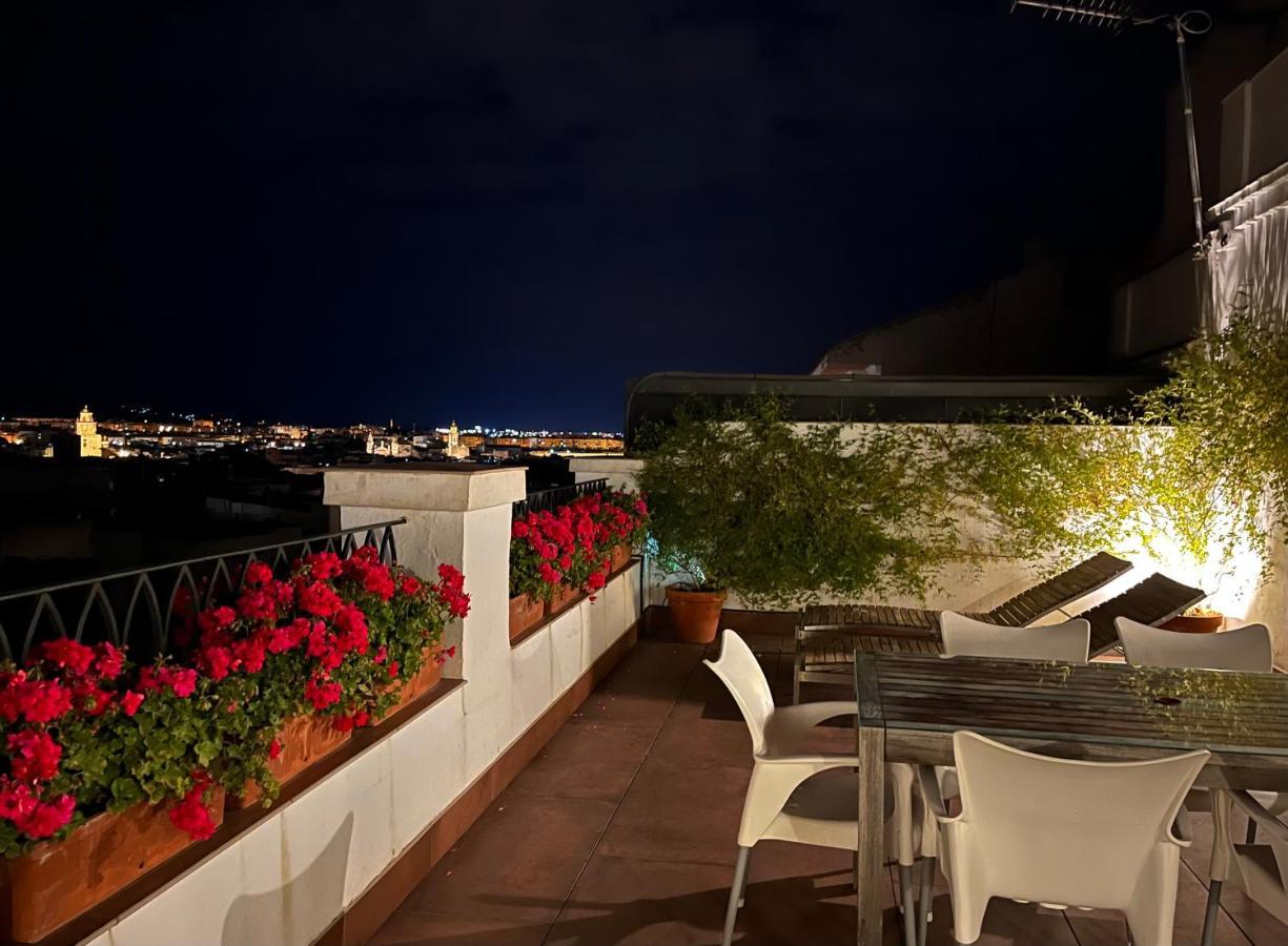 Apartamentos Alfonso XIII Cordoba Exterior photo