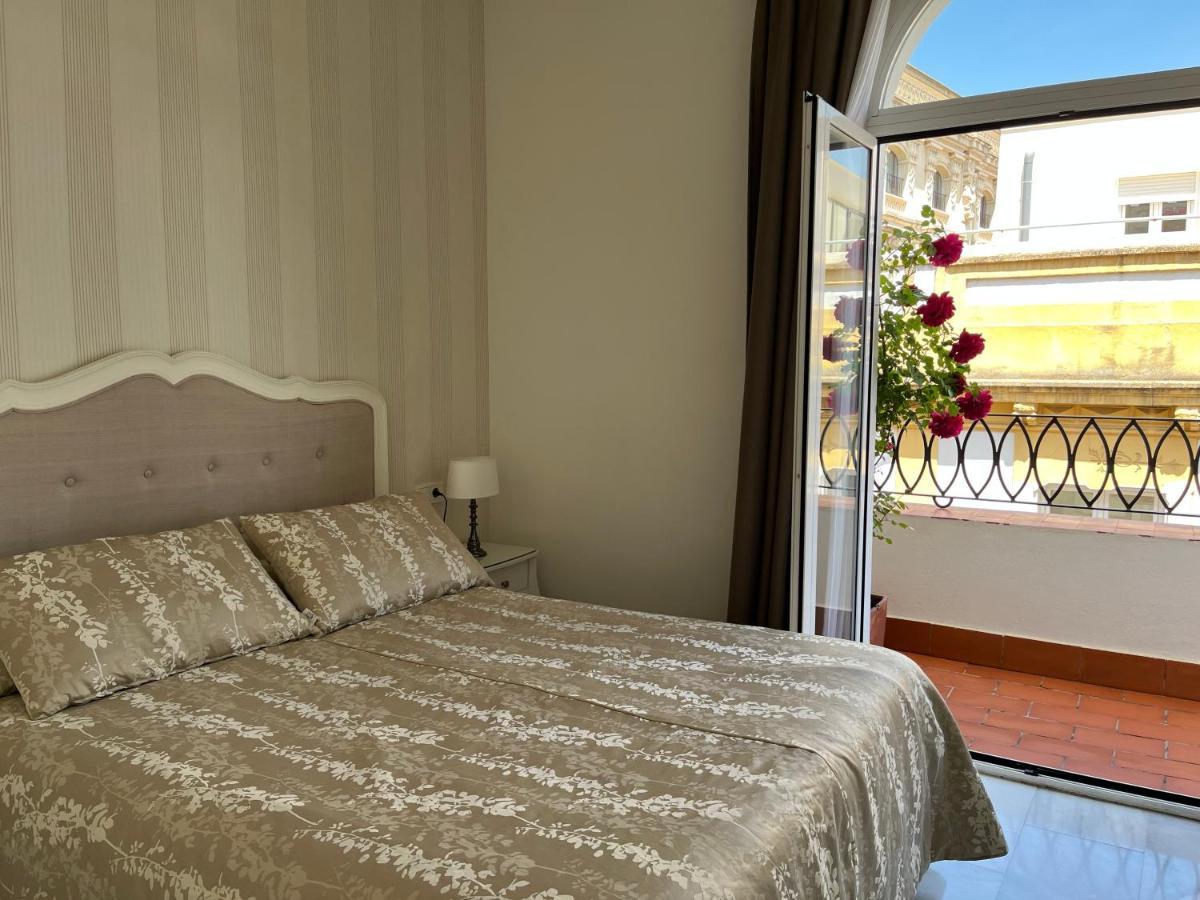 Apartamentos Alfonso XIII Cordoba Exterior photo