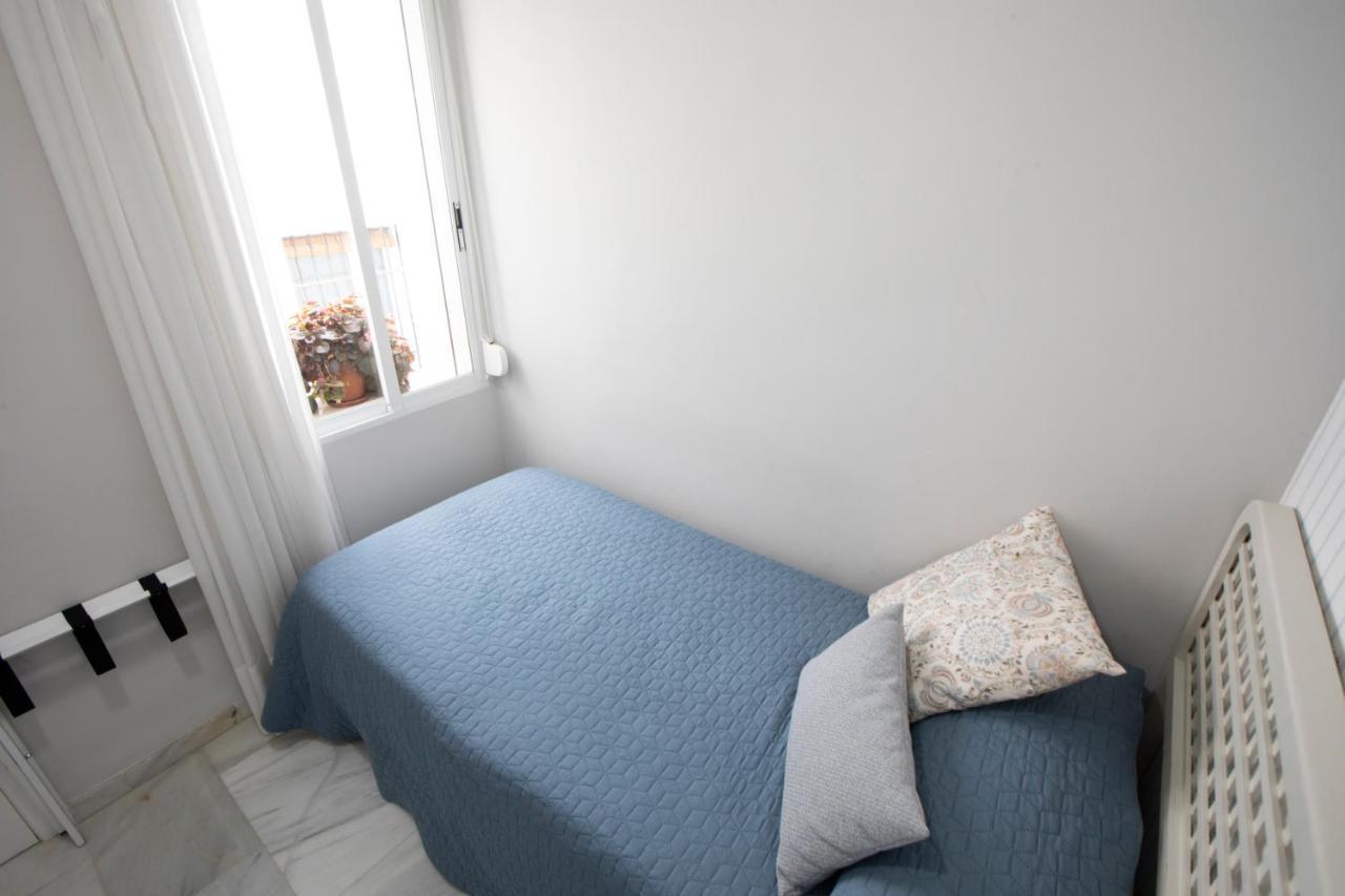 Apartamentos Alfonso XIII Cordoba Exterior photo