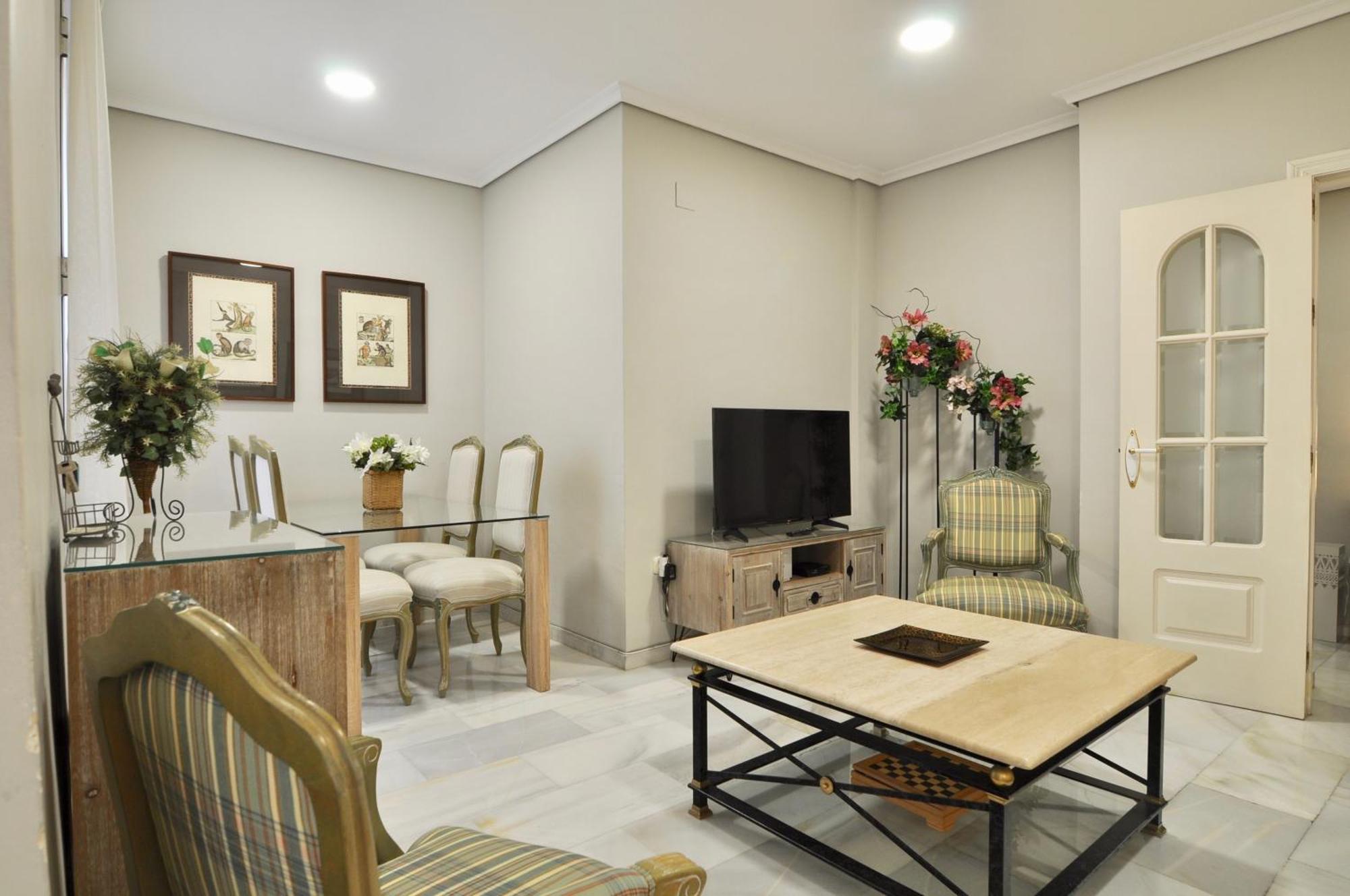 Apartamentos Alfonso XIII Cordoba Exterior photo
